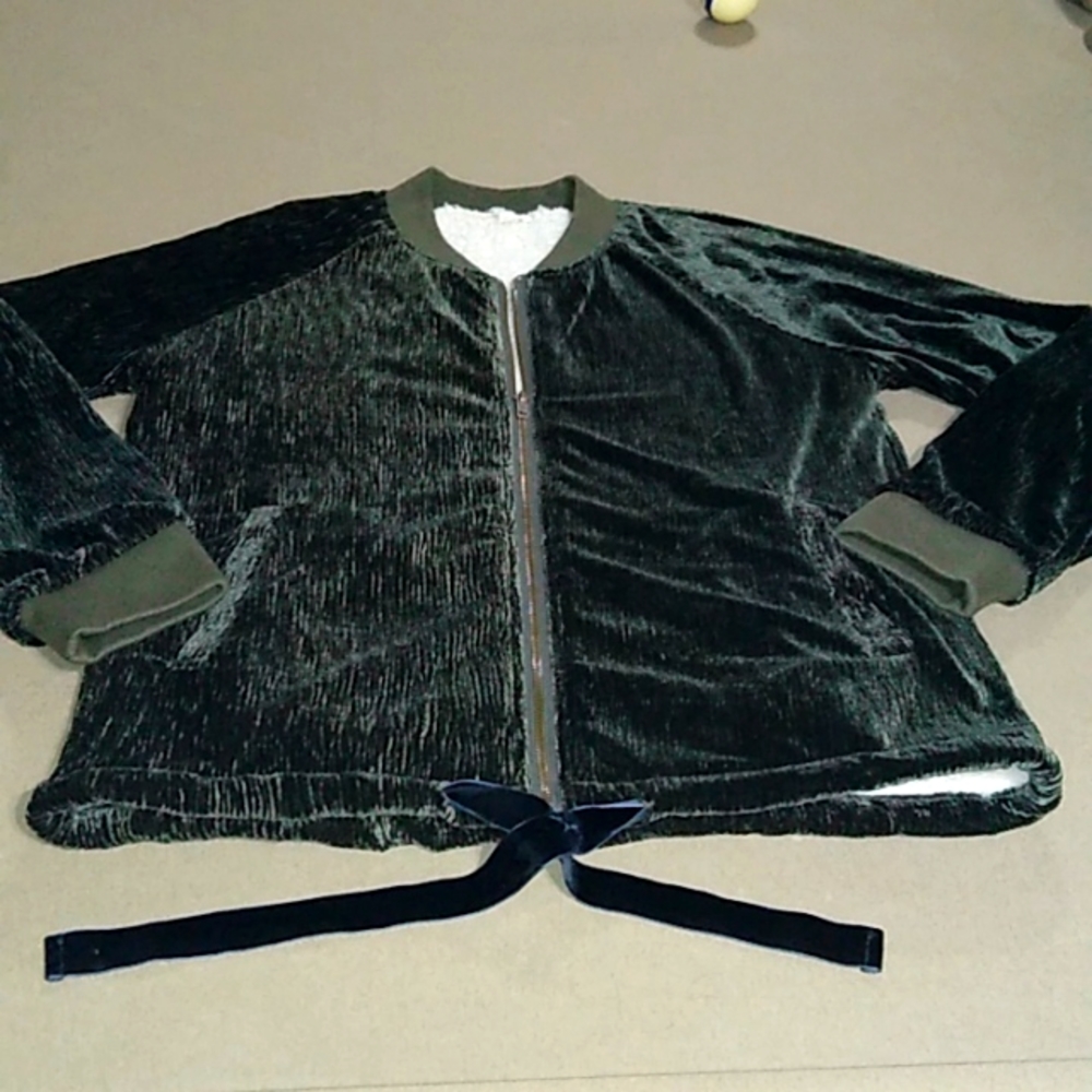 MYSTREE Olive Green Velvet Jacket